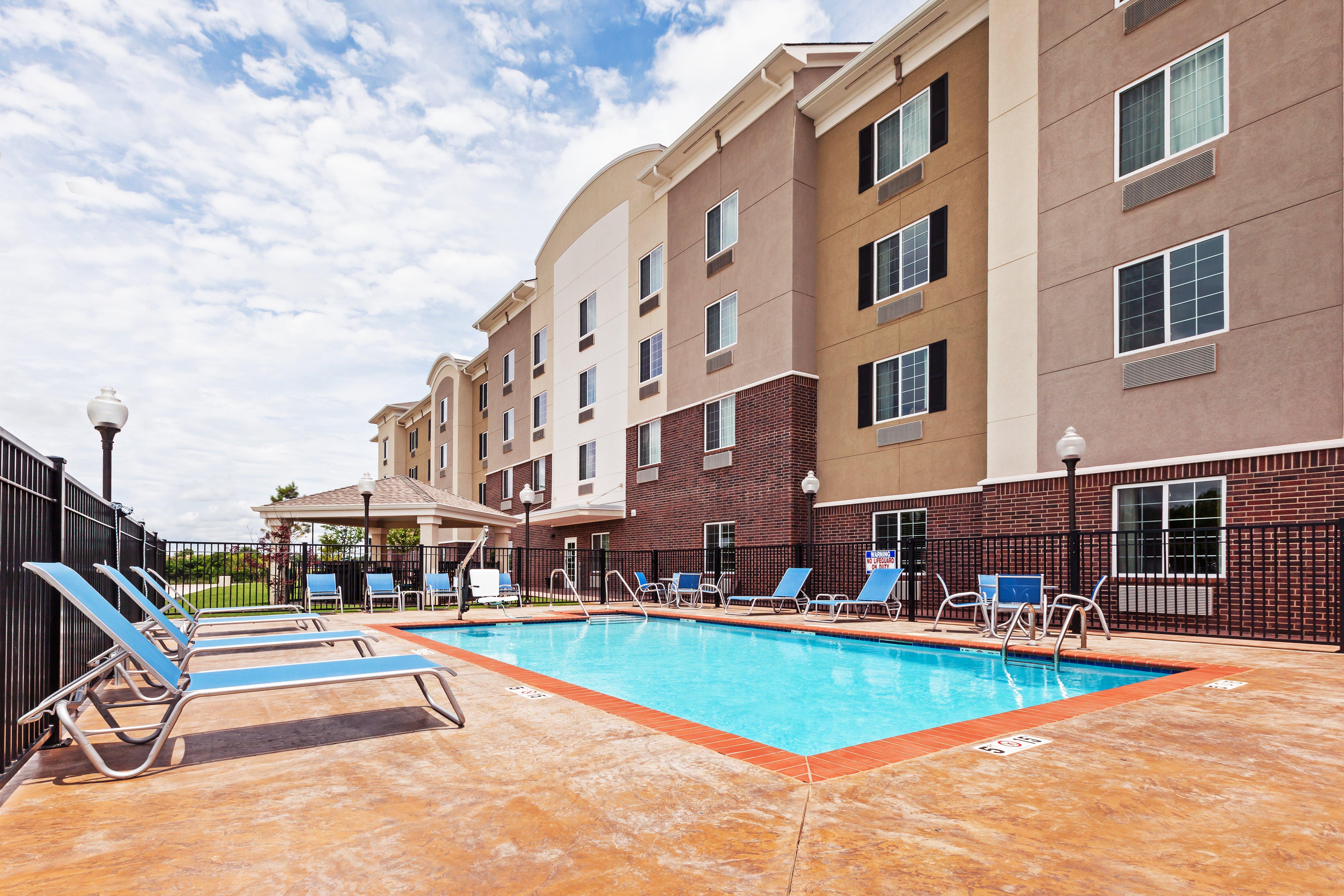Candlewood Suites Del City By Ihg Екстер'єр фото